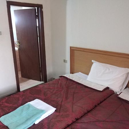 مادابا Queen Ayloa Hotel&Restaurant المظهر الخارجي الصورة