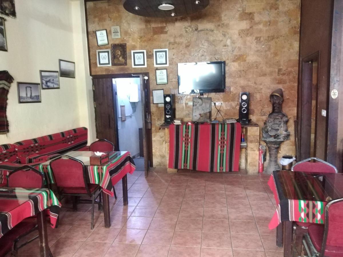 مادابا Queen Ayloa Hotel&Restaurant المظهر الخارجي الصورة